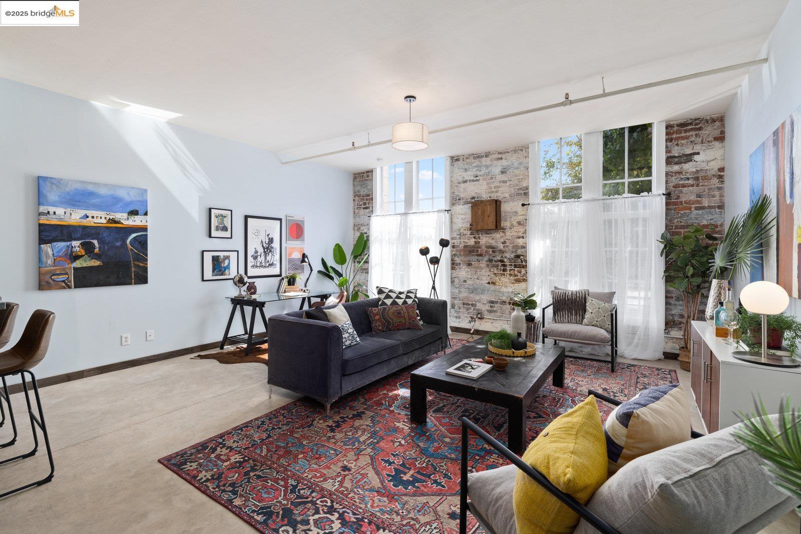 Detail Gallery Image 3 of 32 For 730 29th Street #107,  Oakland,  CA 94609 - 1 Beds | 1 Baths