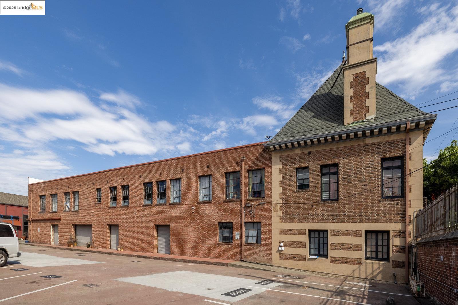 Detail Gallery Image 26 of 32 For 730 29th Street #107,  Oakland,  CA 94609 - 1 Beds | 1 Baths