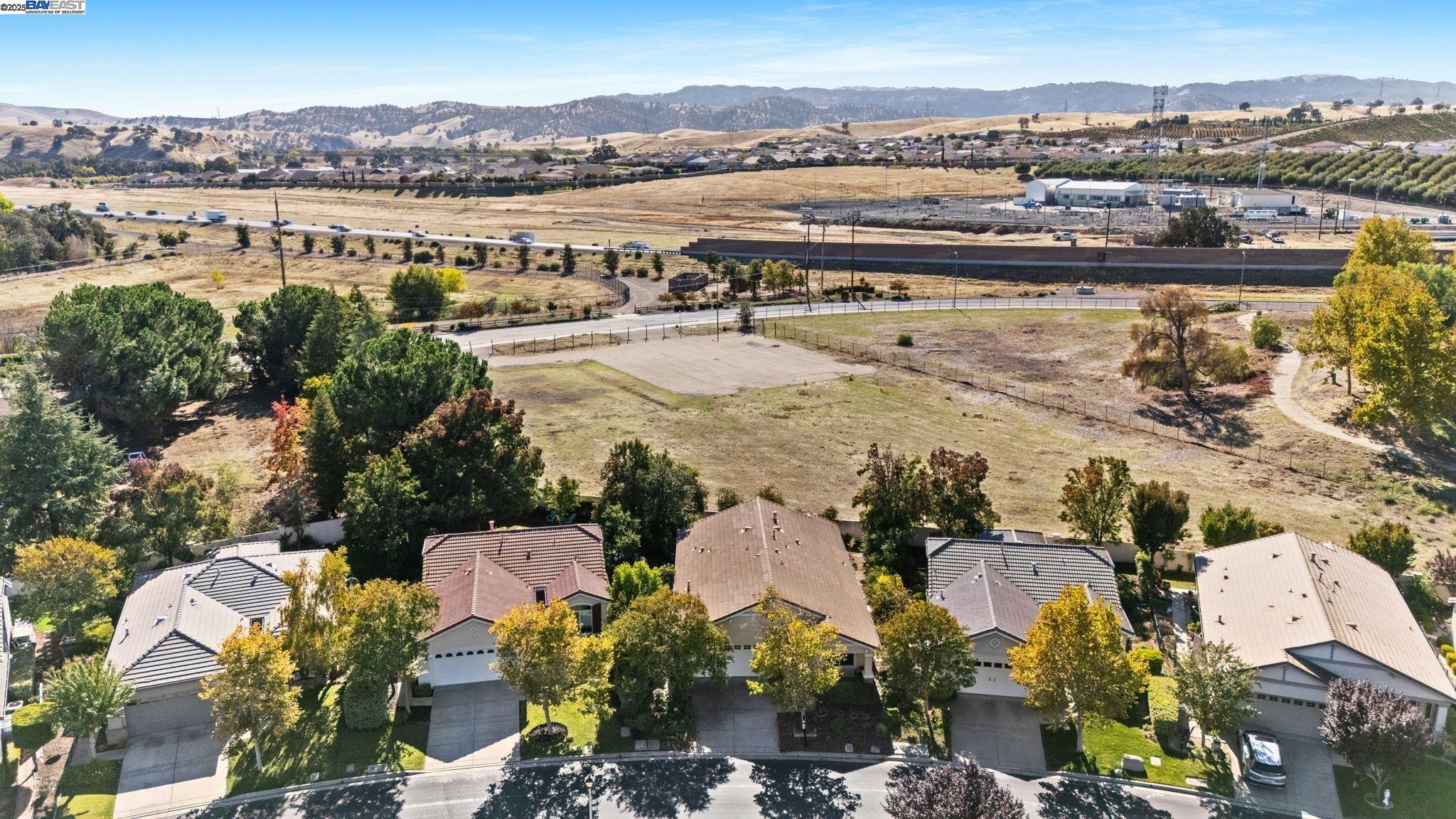 Detail Gallery Image 33 of 36 For 993 Centennial Dr, Brentwood,  CA 94513 - 2 Beds | 2 Baths