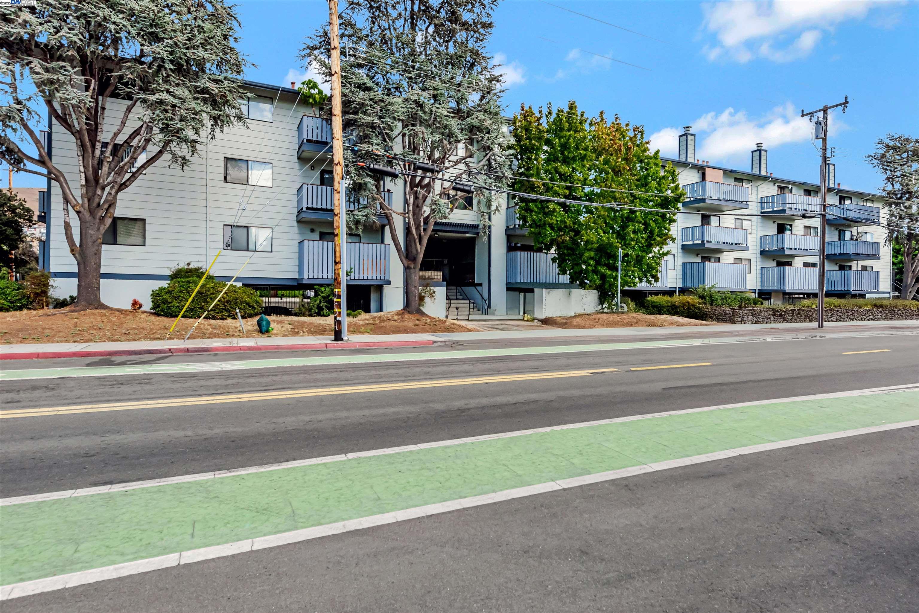Photo #2: 41113420 Listing 