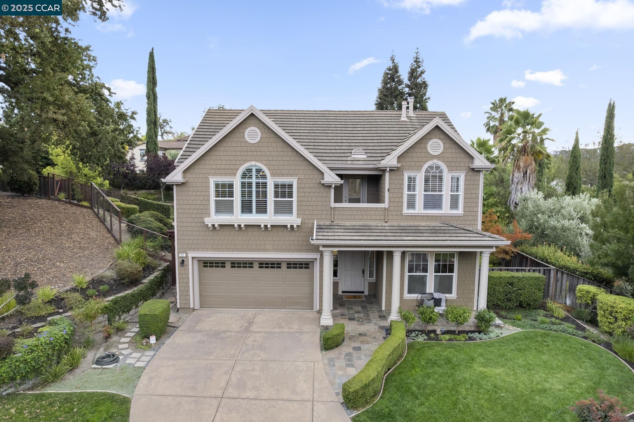 Detail Gallery Image 2 of 60 For 212 Hawk Ct, Alamo,  CA 94507 - 4 Beds | 3/1 Baths