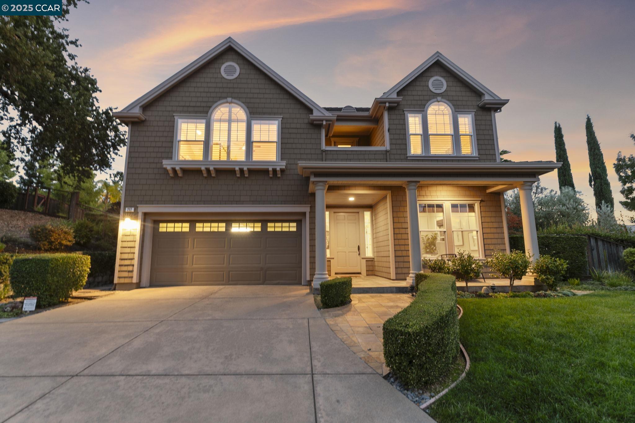 Detail Gallery Image 3 of 60 For 212 Hawk Ct, Alamo,  CA 94507 - 4 Beds | 3/1 Baths