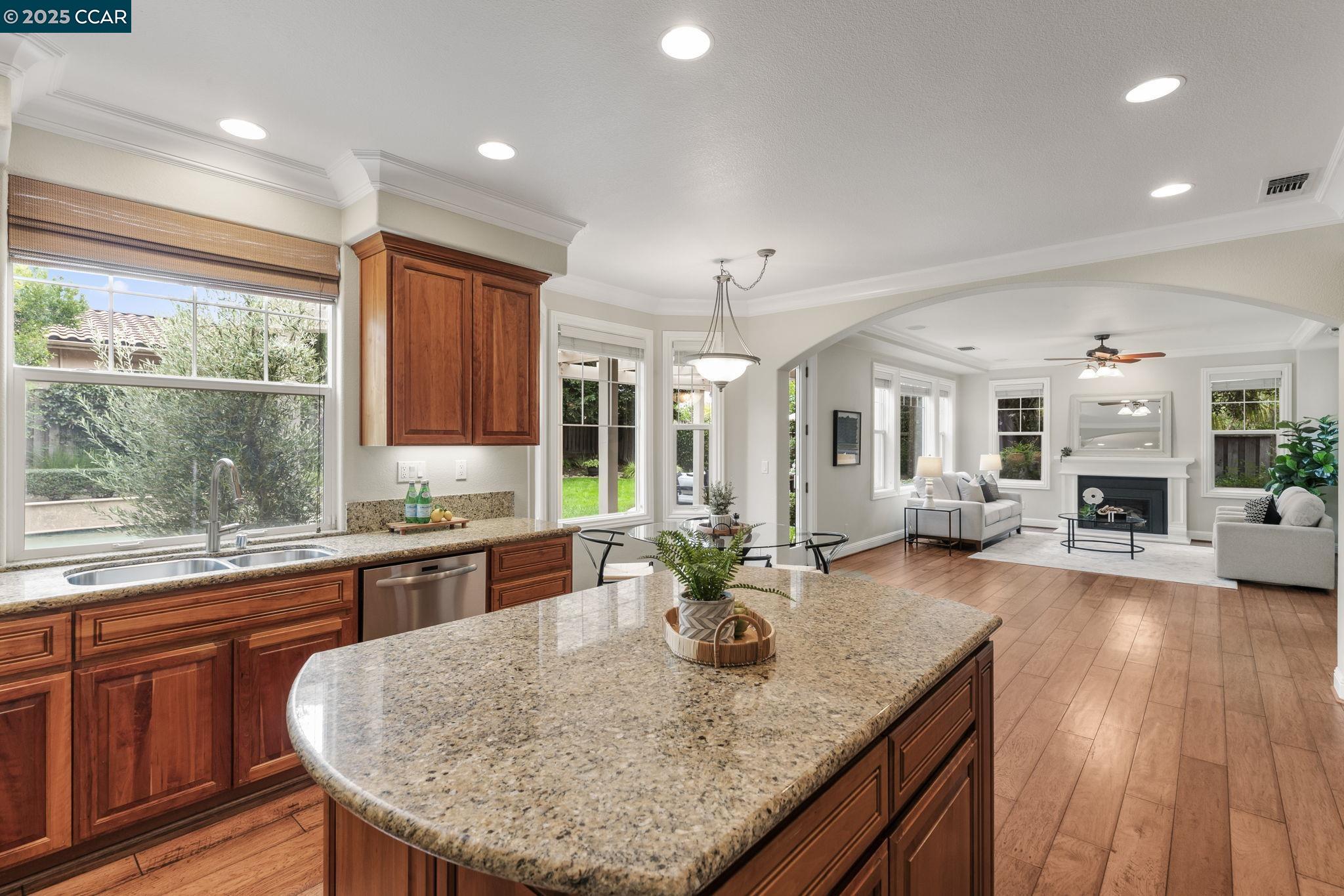 Detail Gallery Image 22 of 60 For 212 Hawk Ct, Alamo,  CA 94507 - 4 Beds | 3/1 Baths