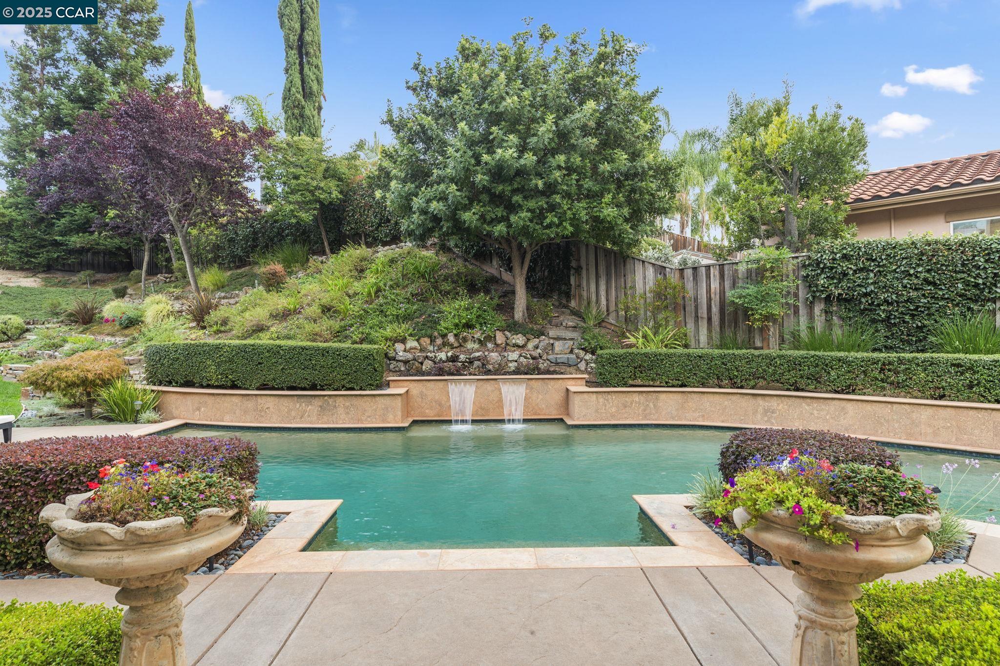 Detail Gallery Image 42 of 60 For 212 Hawk Ct, Alamo,  CA 94507 - 4 Beds | 3/1 Baths