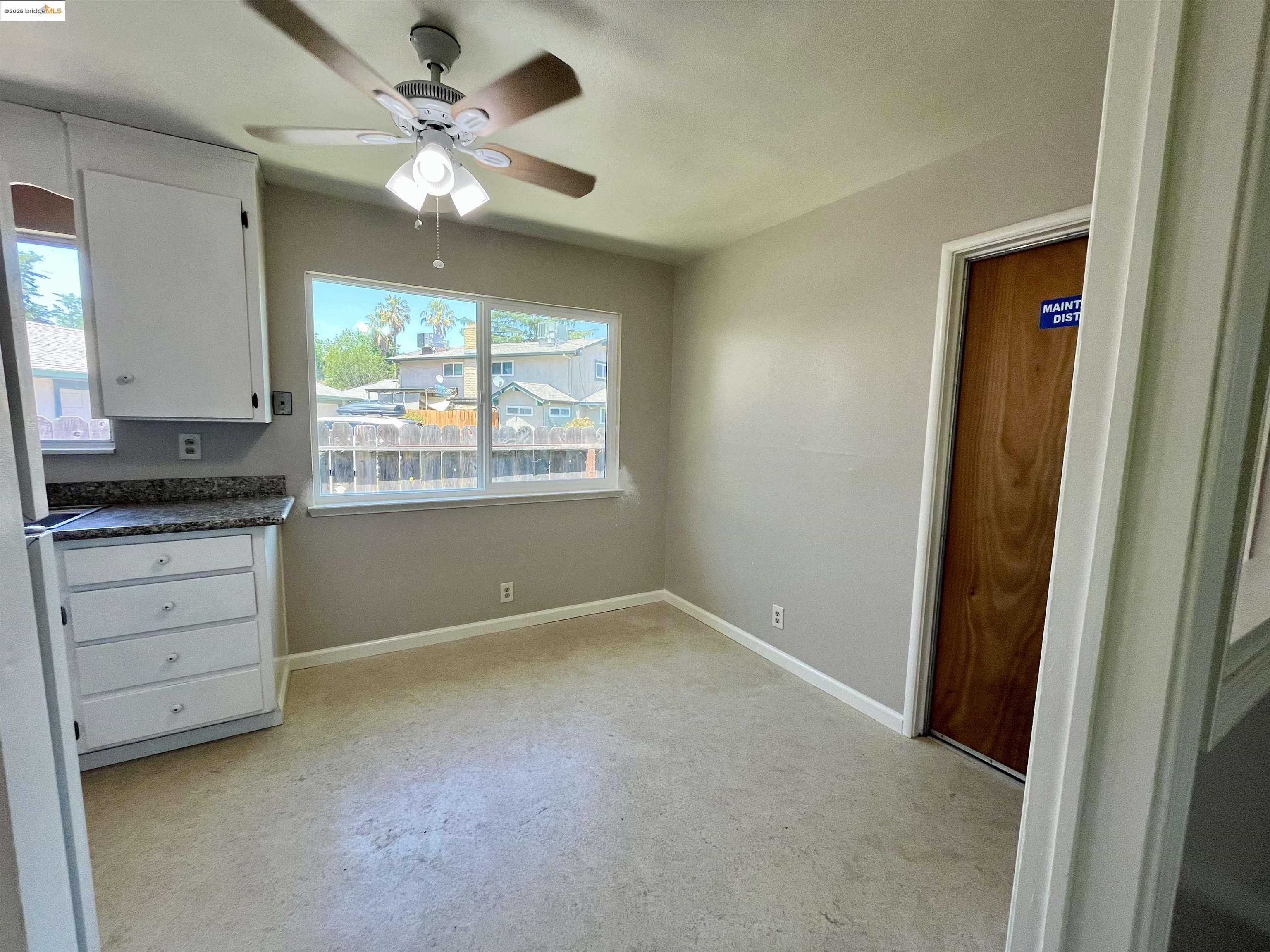 Detail Gallery Image 4 of 8 For 3621 De Ovan Avenue, Stockton,  CA 95204-1313 - – Beds | – Baths