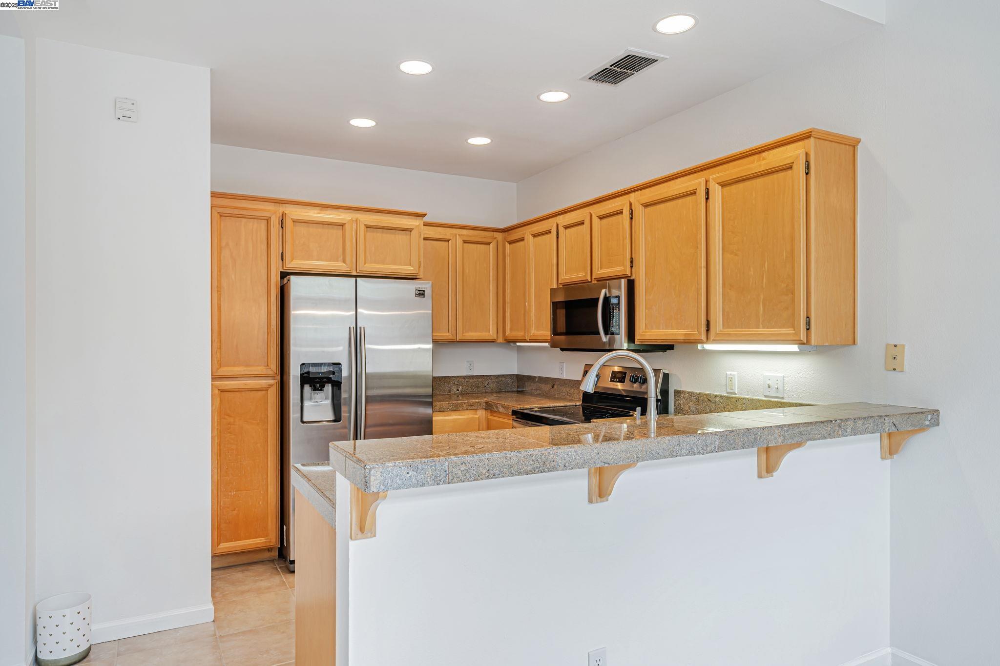 Photo #6: 41113440 Listing 
