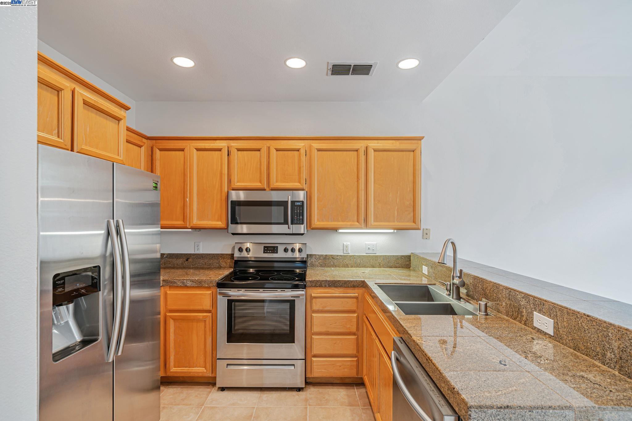 Photo #9: 41113440 Listing: Photo #9