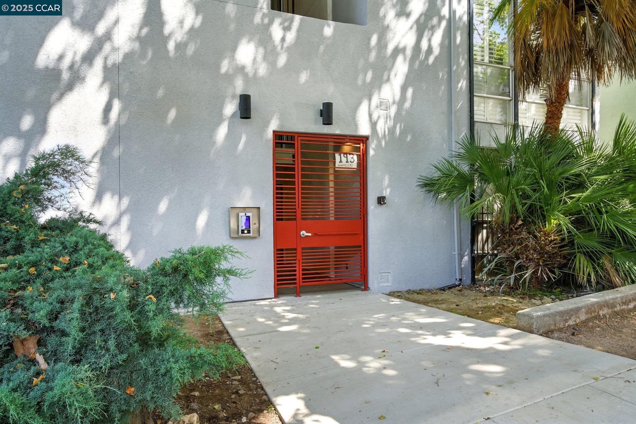 MLS: 41113441 Condo For Sale