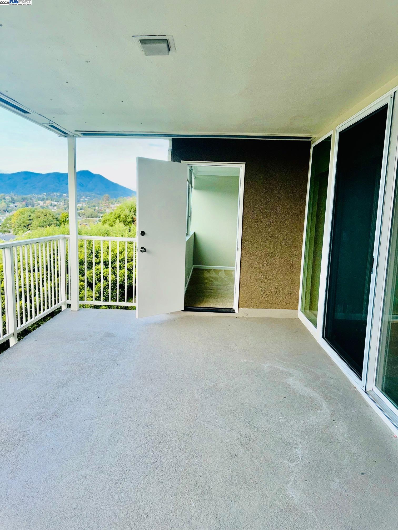 Detail Gallery Image 13 of 36 For 34 Andrew Drive #132,  Tiburon,  CA 94920 - 2 Beds | 1 Baths