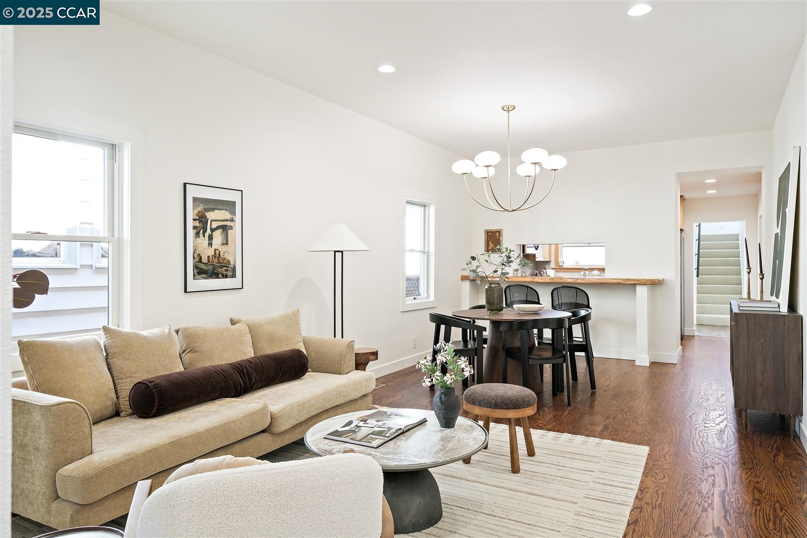 Detail Gallery Image 3 of 60 For 2703 Mathews St, Berkeley,  CA 94702 - 4 Beds | 4 Baths