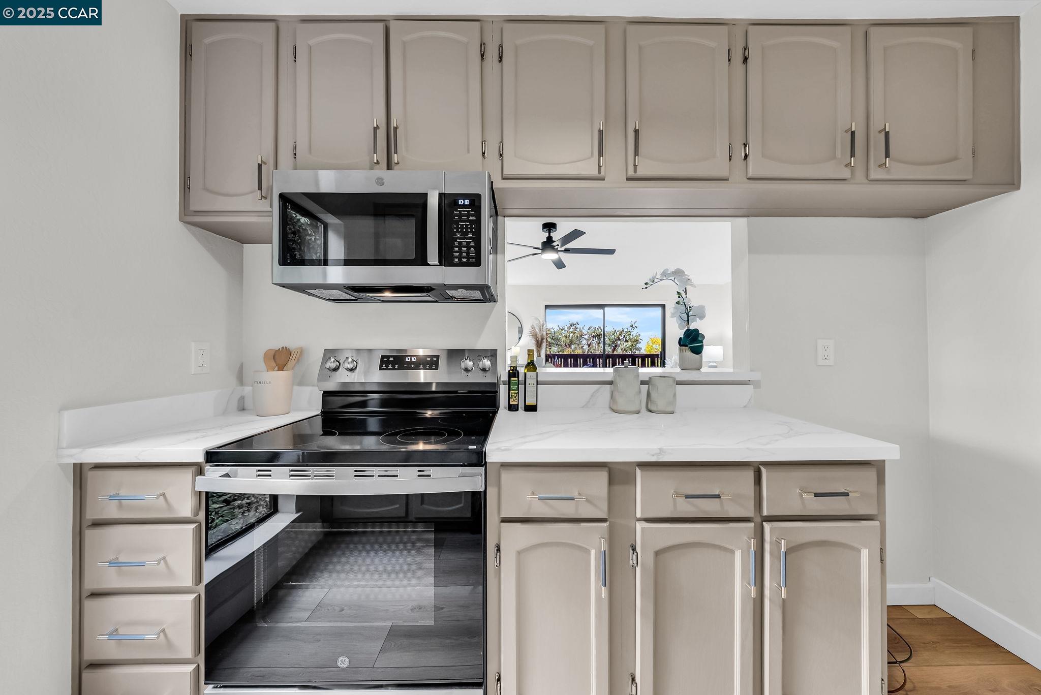 Photo #8: 41113451 Listing: Photo #8