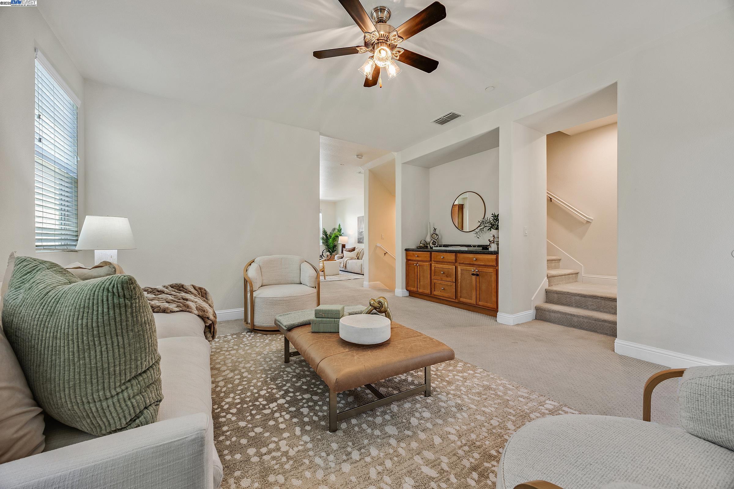 Detail Gallery Image 10 of 31 For 3971 Portola Cmn #1,  Livermore,  CA 94551 - 4 Beds | 3/1 Baths