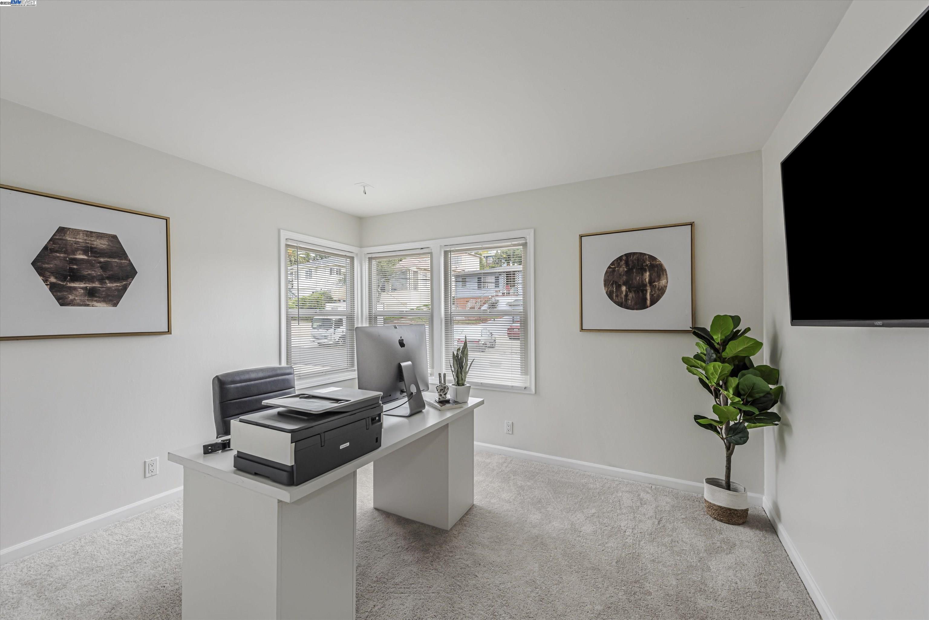 Detail Gallery Image 14 of 35 For 9883 Lawlor St, Oakland,  CA 94605 - 4 Beds | 2 Baths