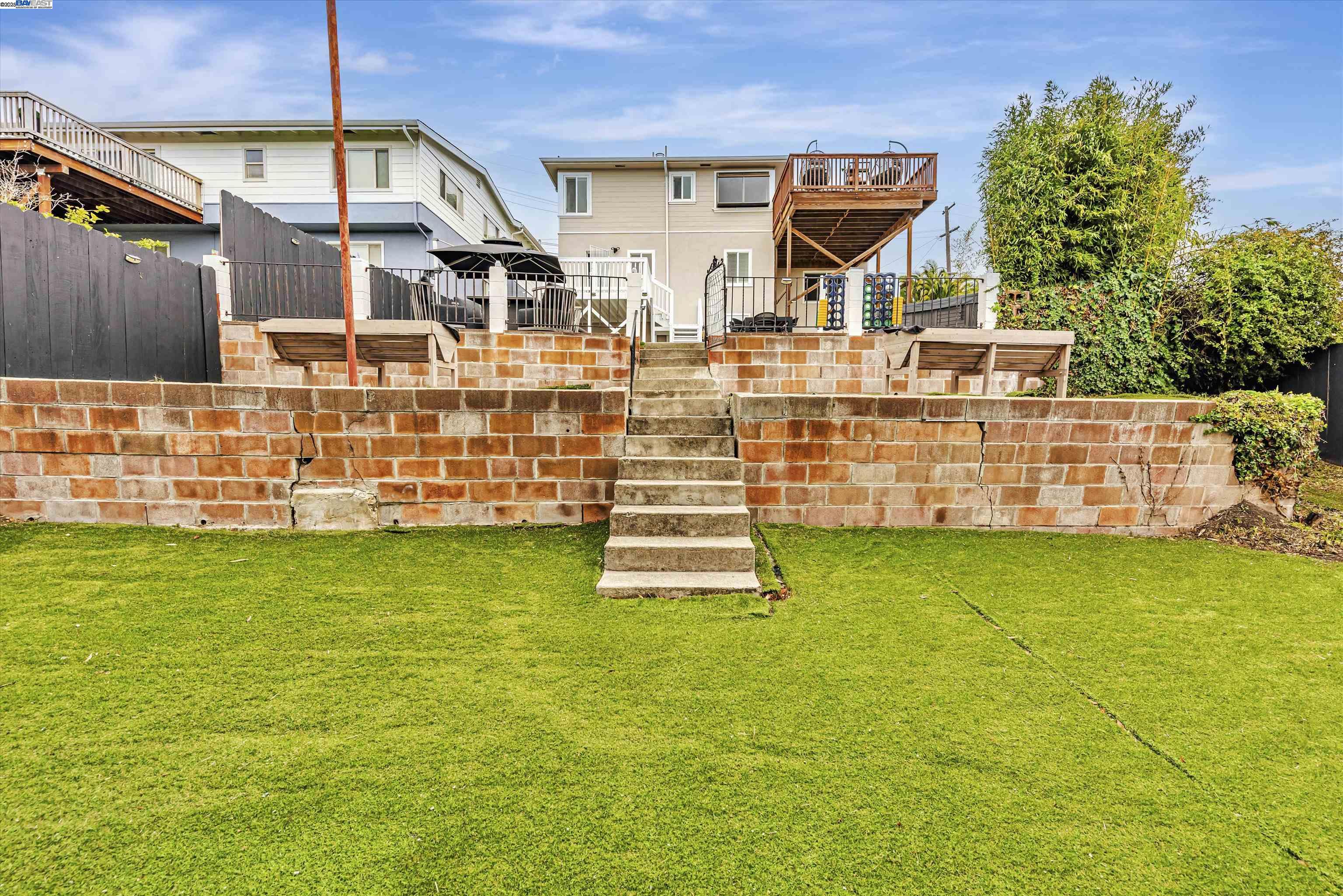 Detail Gallery Image 34 of 35 For 9883 Lawlor St, Oakland,  CA 94605 - 4 Beds | 2 Baths