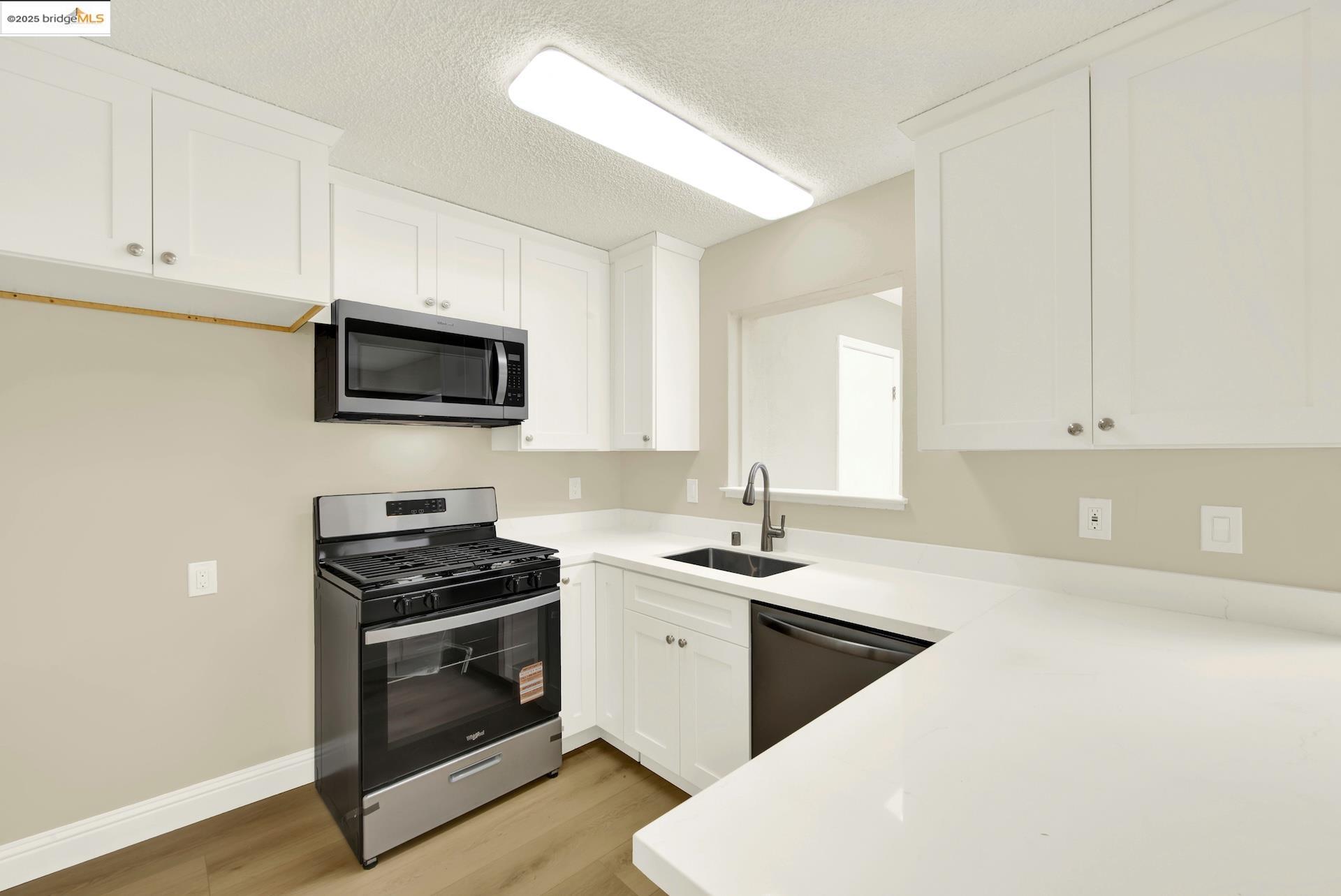 Photo #16: 41113460 Listing: Photo #16