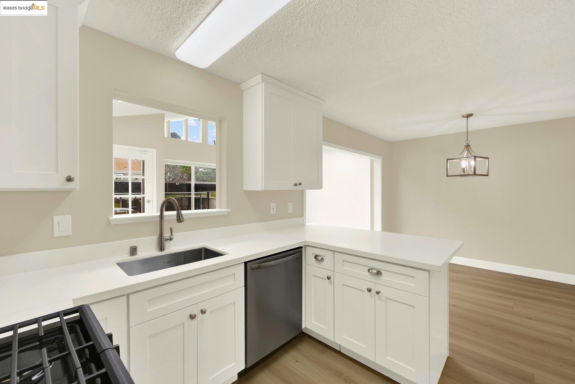 Photo #19: 41113460 Listing: Photo #19