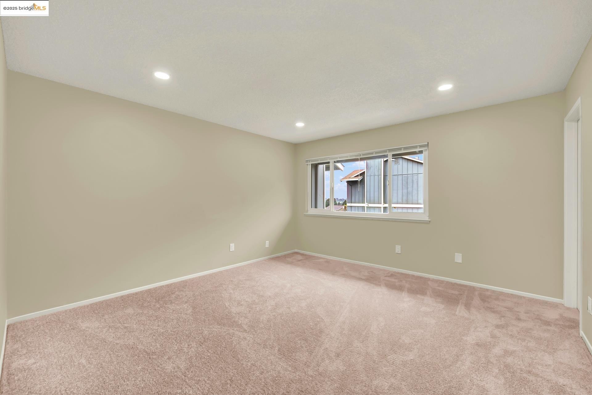 Photo #32: 41113460 Listing: Photo #32