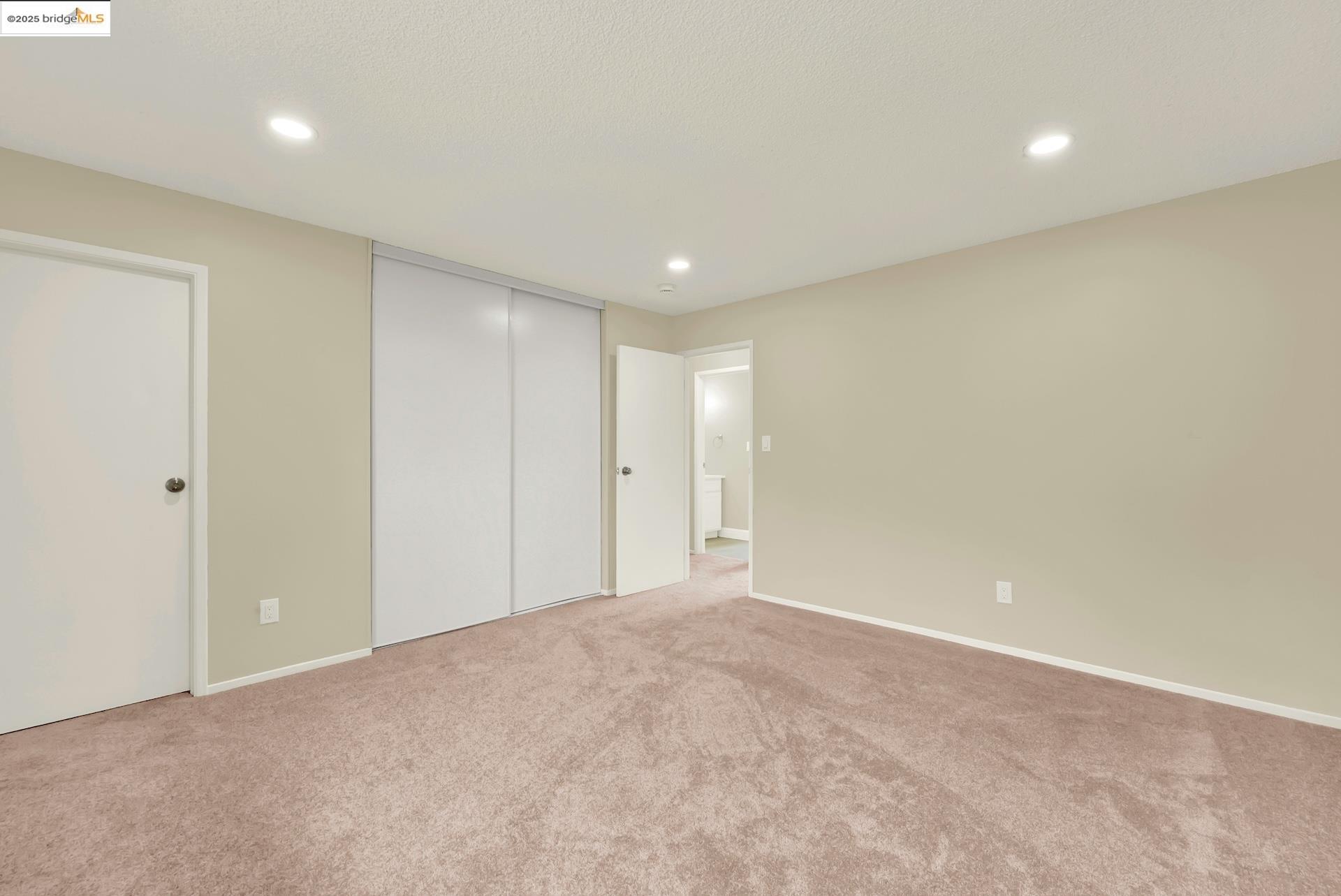 Photo #36: 41113460 Listing: Photo #36