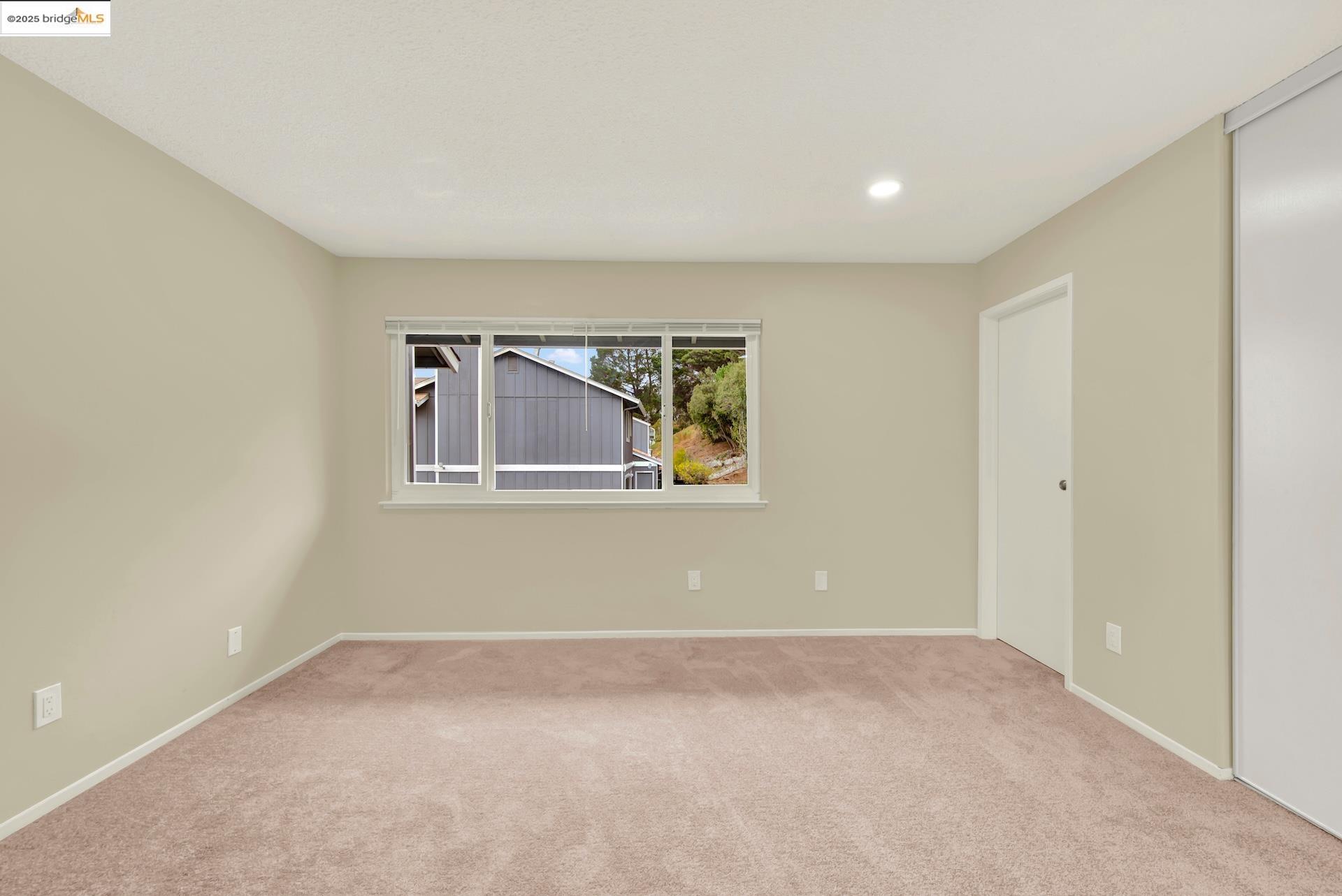 Photo #38: 41113460 Listing: Photo #38