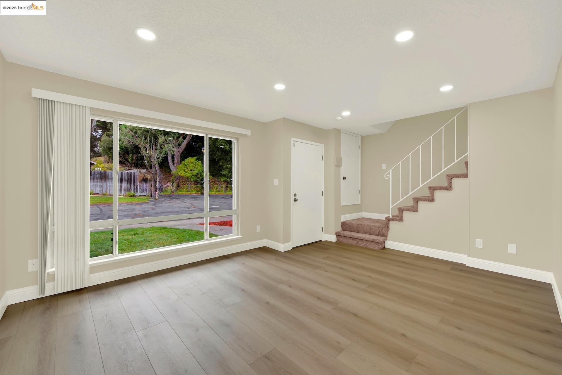Photo #6: 41113460 Listing 