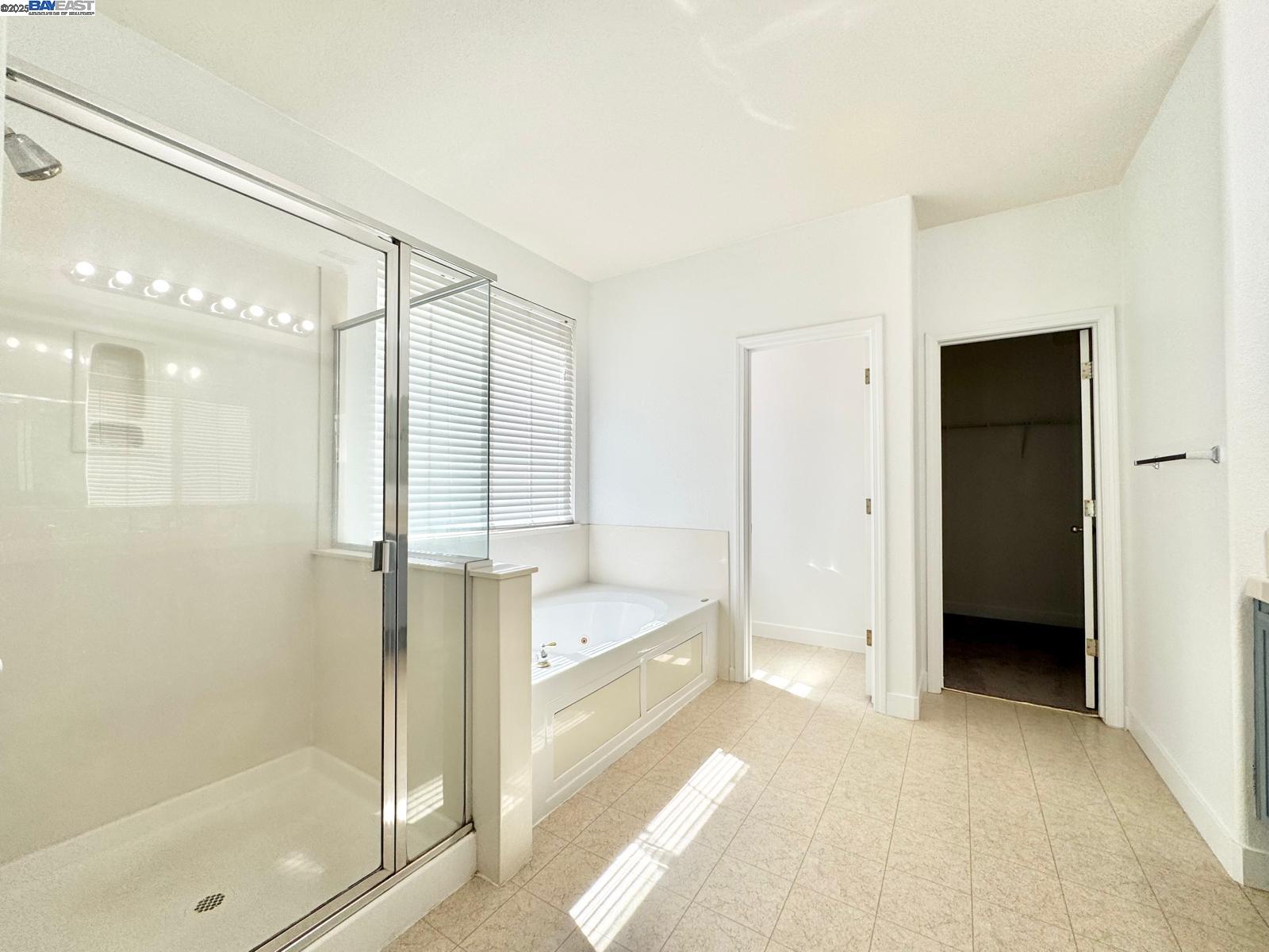 Detail Gallery Image 14 of 34 For 9516 Sarazen Ct, Patterson,  CA 95363 - 4 Beds | 3/1 Baths