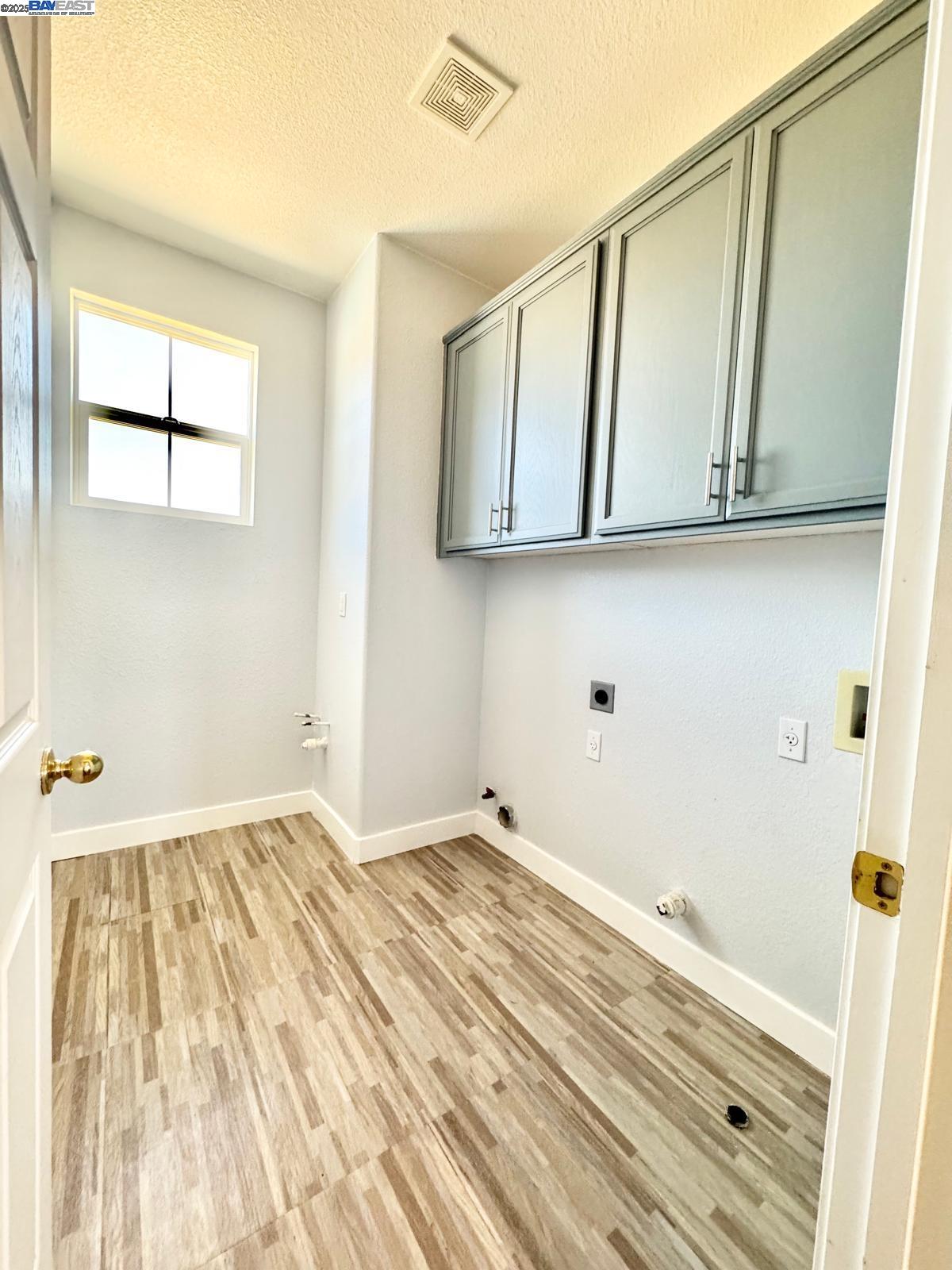 Detail Gallery Image 20 of 34 For 9516 Sarazen Ct, Patterson,  CA 95363 - 4 Beds | 3/1 Baths