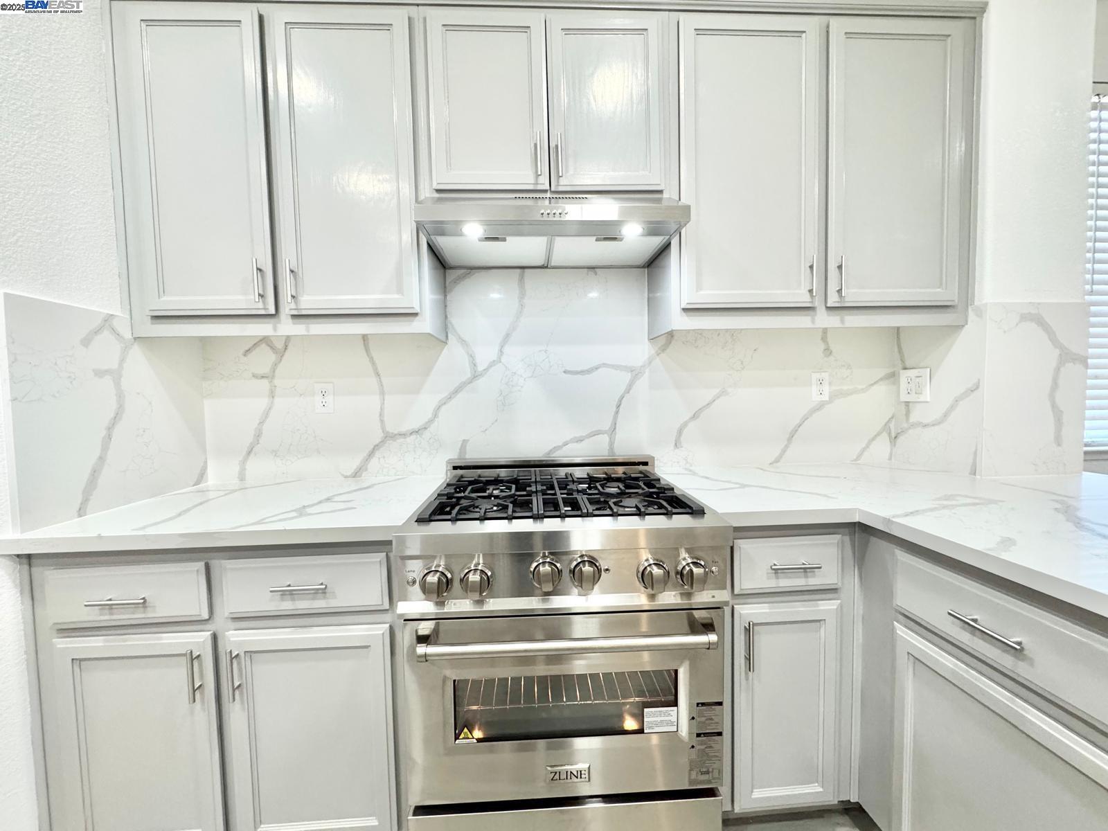 Detail Gallery Image 8 of 34 For 9516 Sarazen Ct, Patterson,  CA 95363 - 4 Beds | 3/1 Baths