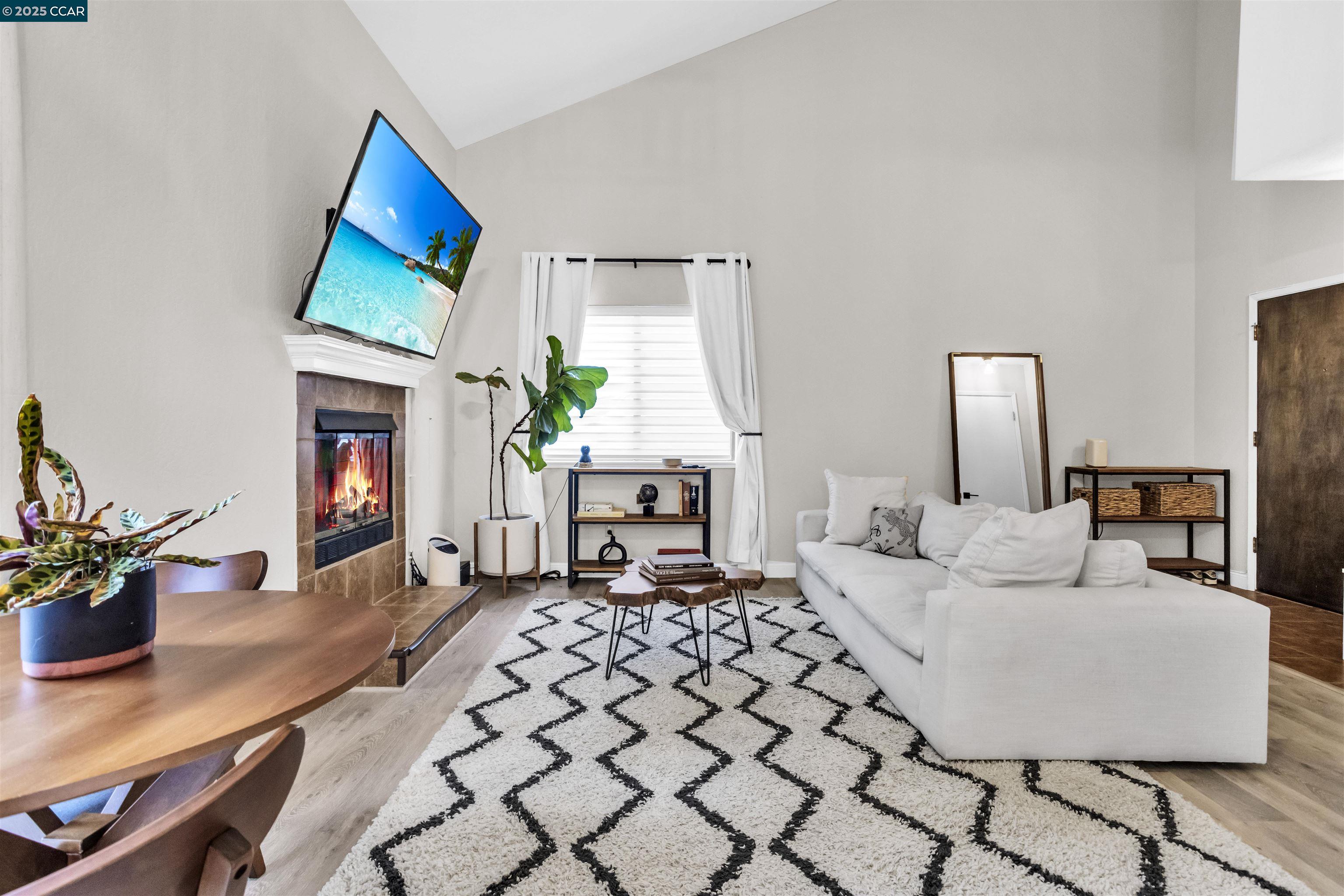Photo #5: 41113467 Listing 