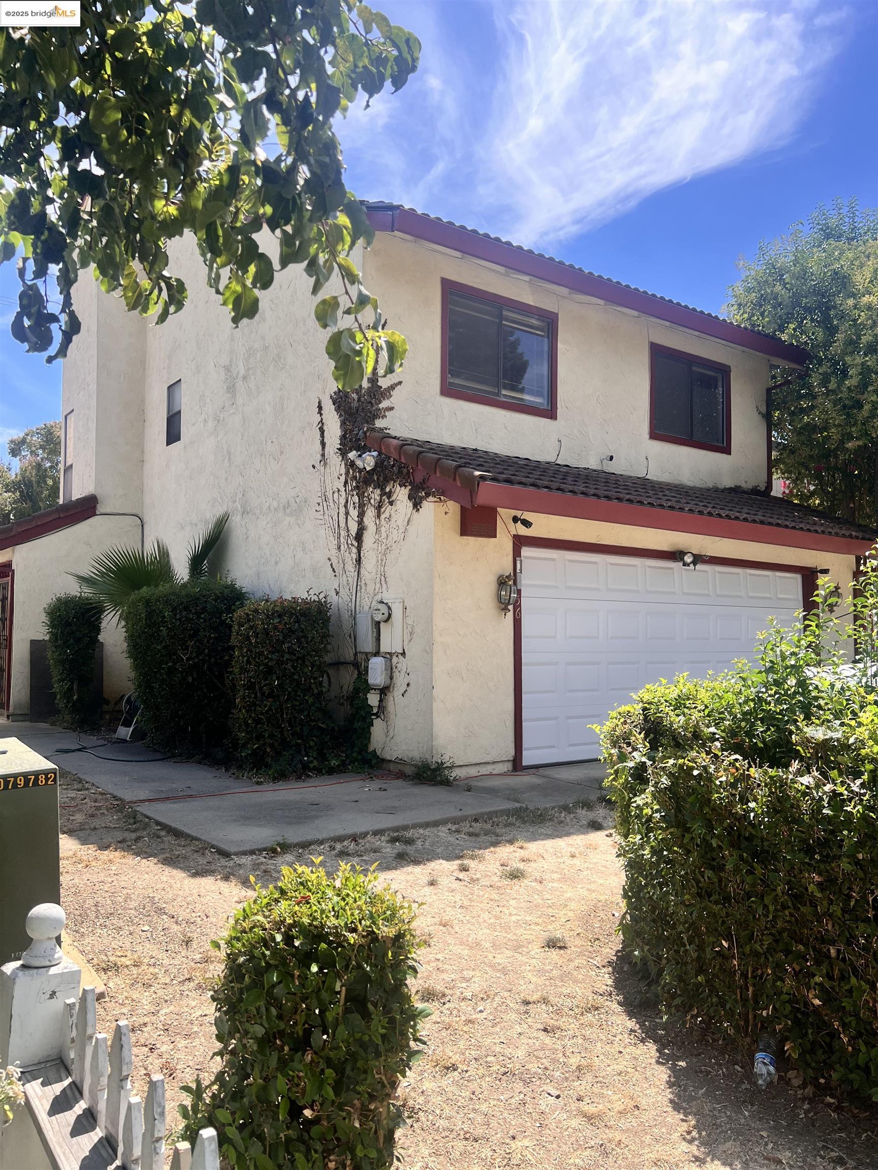 Front Image Thumbnail for EB41113472