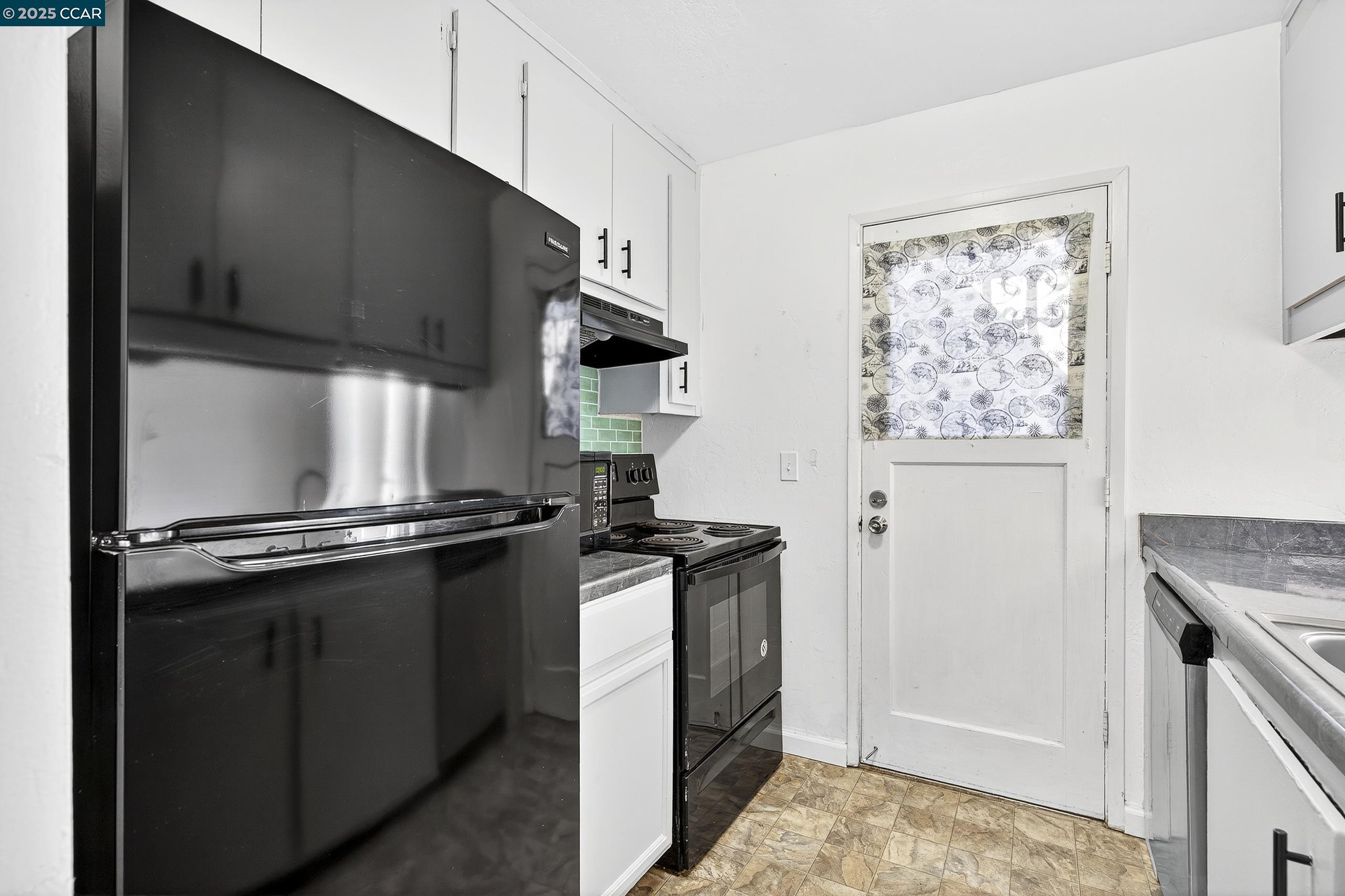 Detail Gallery Image 11 of 40 For 101 Villa Cir, Fairfield,  CA 94533 - 2 Beds | 1/1 Baths