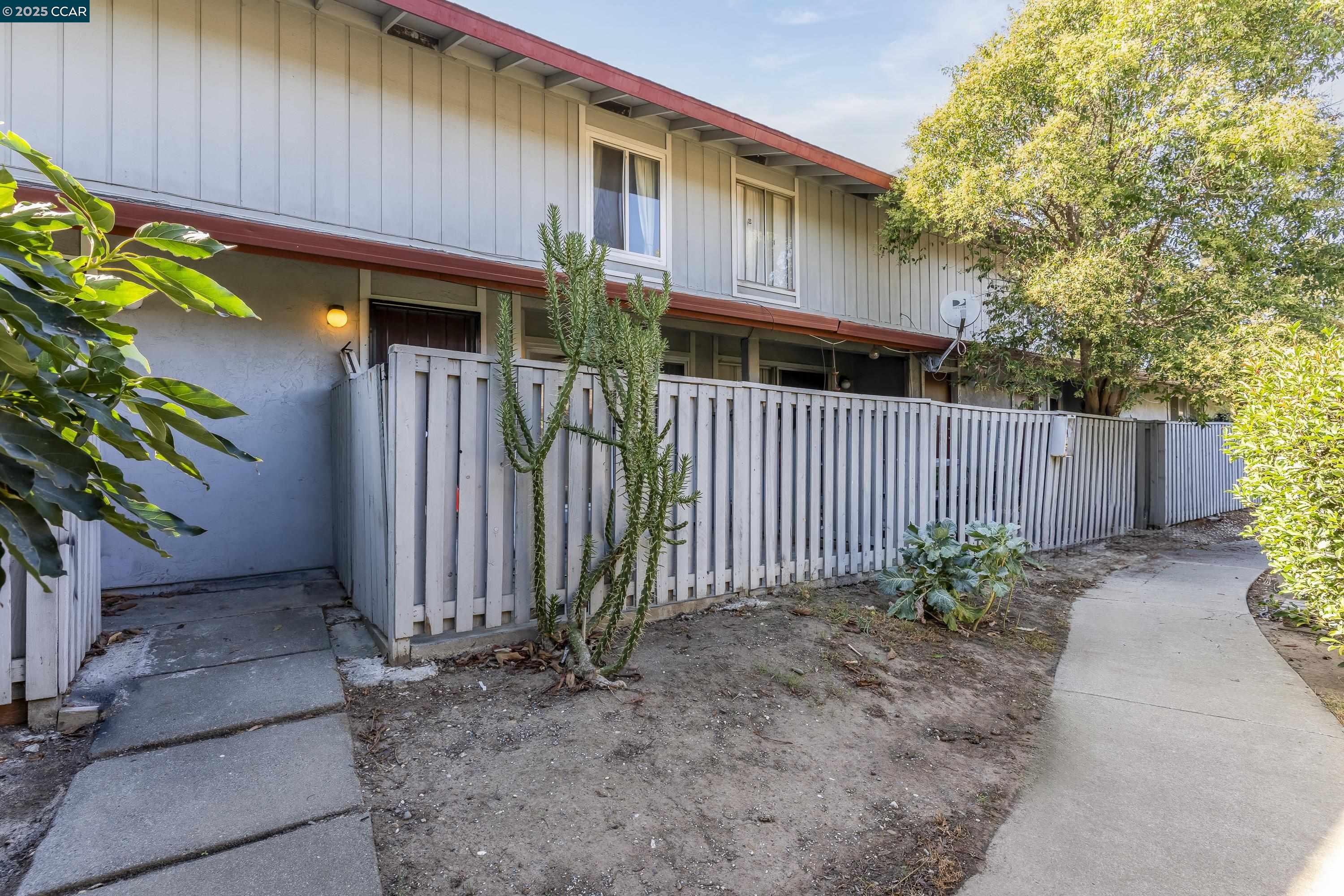 Detail Gallery Image 4 of 40 For 101 Villa Cir, Fairfield,  CA 94533 - 2 Beds | 1/1 Baths