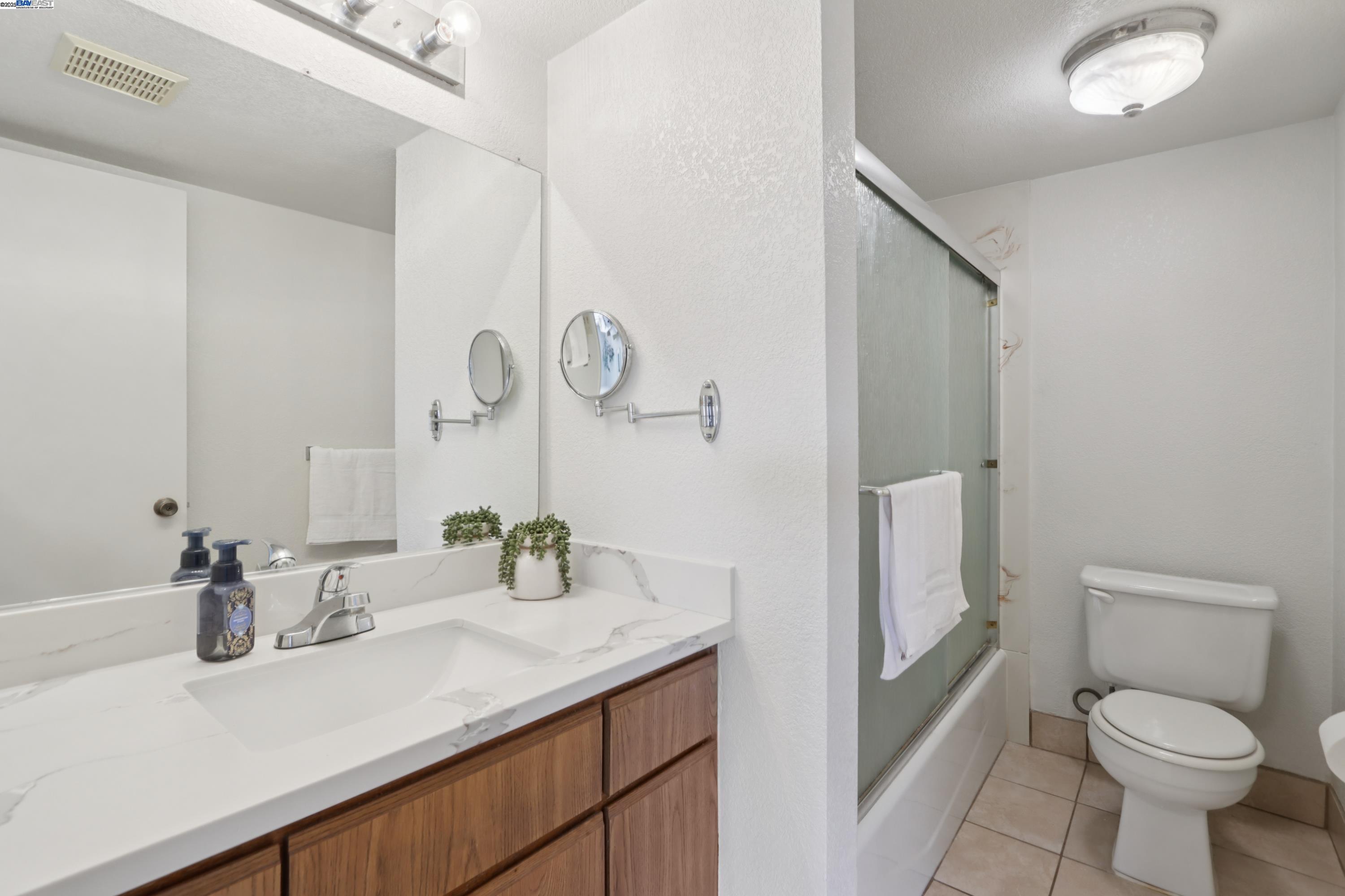 Photo #15: 41113476 Listing: Photo #15