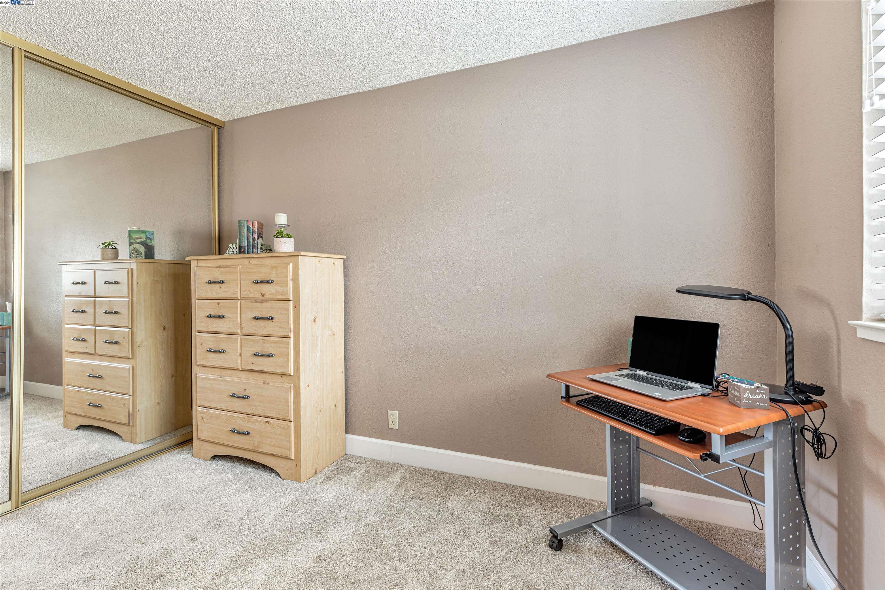 Detail Gallery Image 14 of 21 For 2013 Galloway Cmn, Livermore,  CA 94551 - 3 Beds | 2/1 Baths