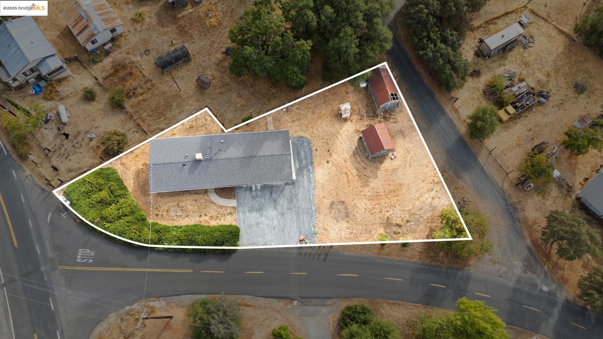 Detail Gallery Image 3 of 29 For 16310 Jacksonville Rd, Jamestown,  CA 95327 - 3 Beds | 1 Baths