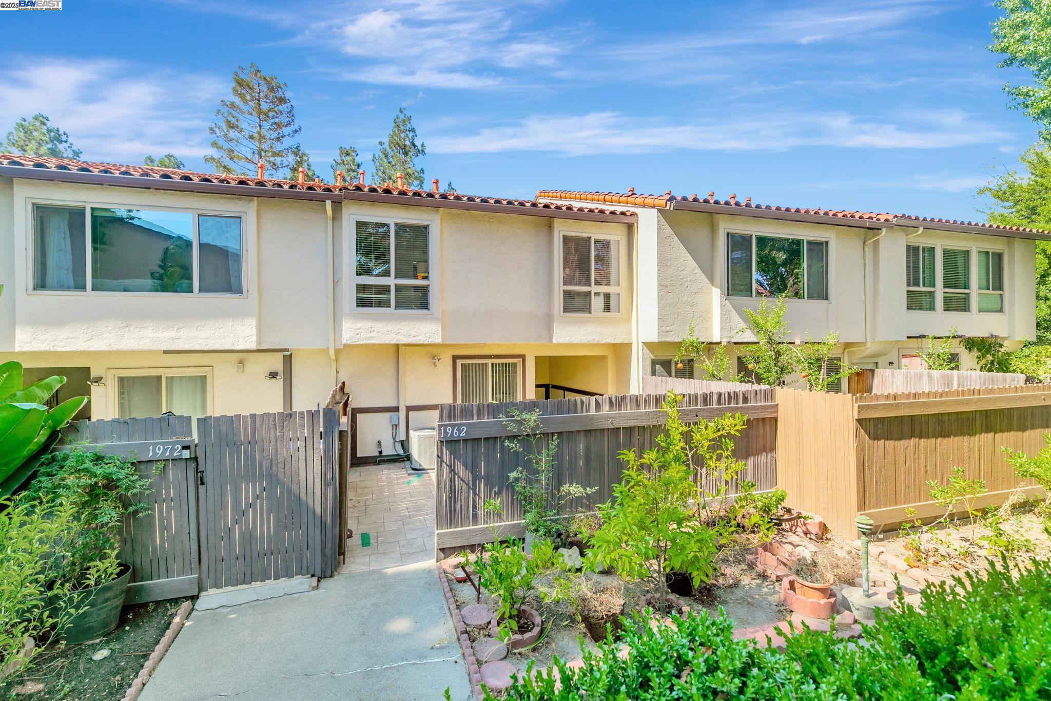 Front Image Thumbnail for BE41113492