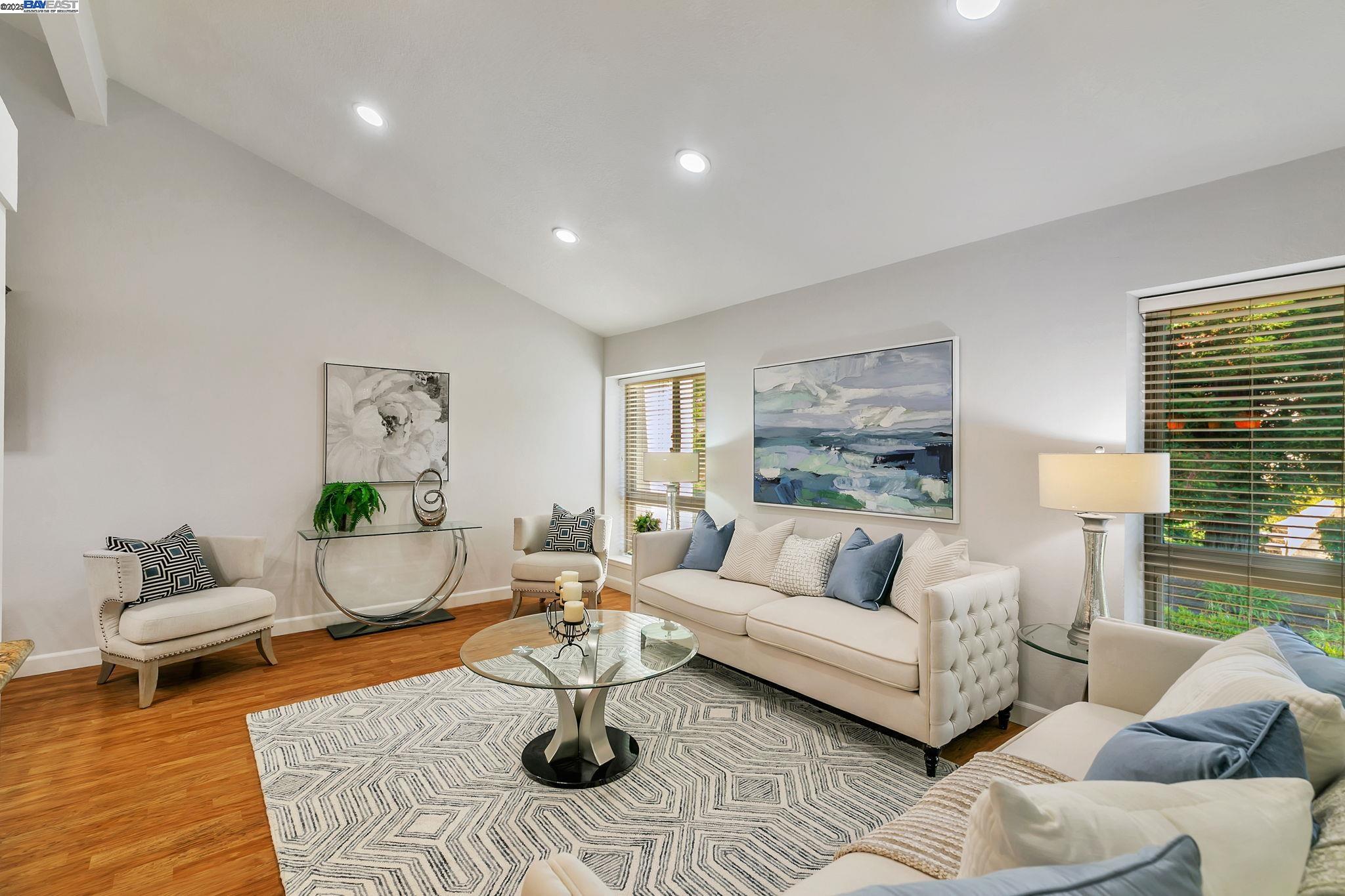 Photo #3: 41113492 Listing 