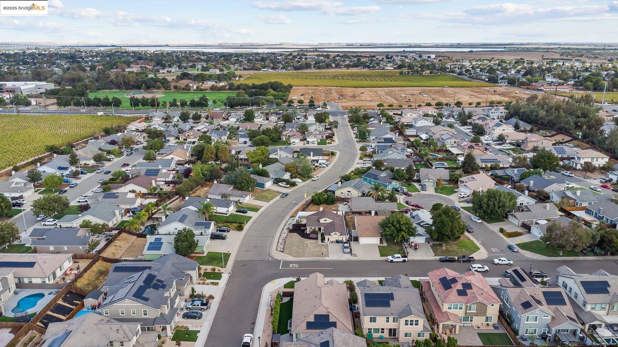 Detail Gallery Image 34 of 34 For 515 Longhorn Way, Oakley,  CA 94561 - 4 Beds | 3 Baths