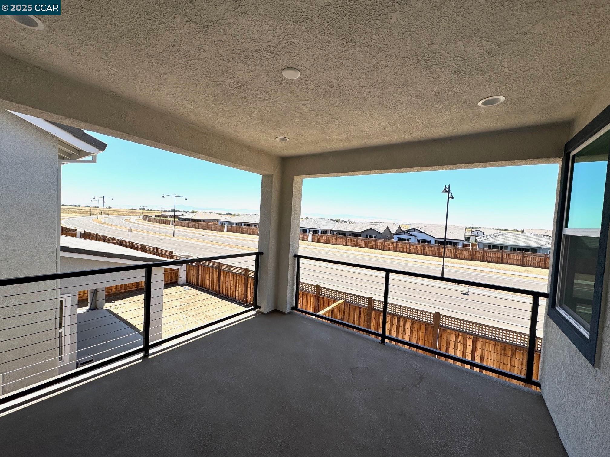 Detail Gallery Image 18 of 19 For 17585 Bushwick Lane, Lathrop,  CA 95330 - 5 Beds | 3 Baths