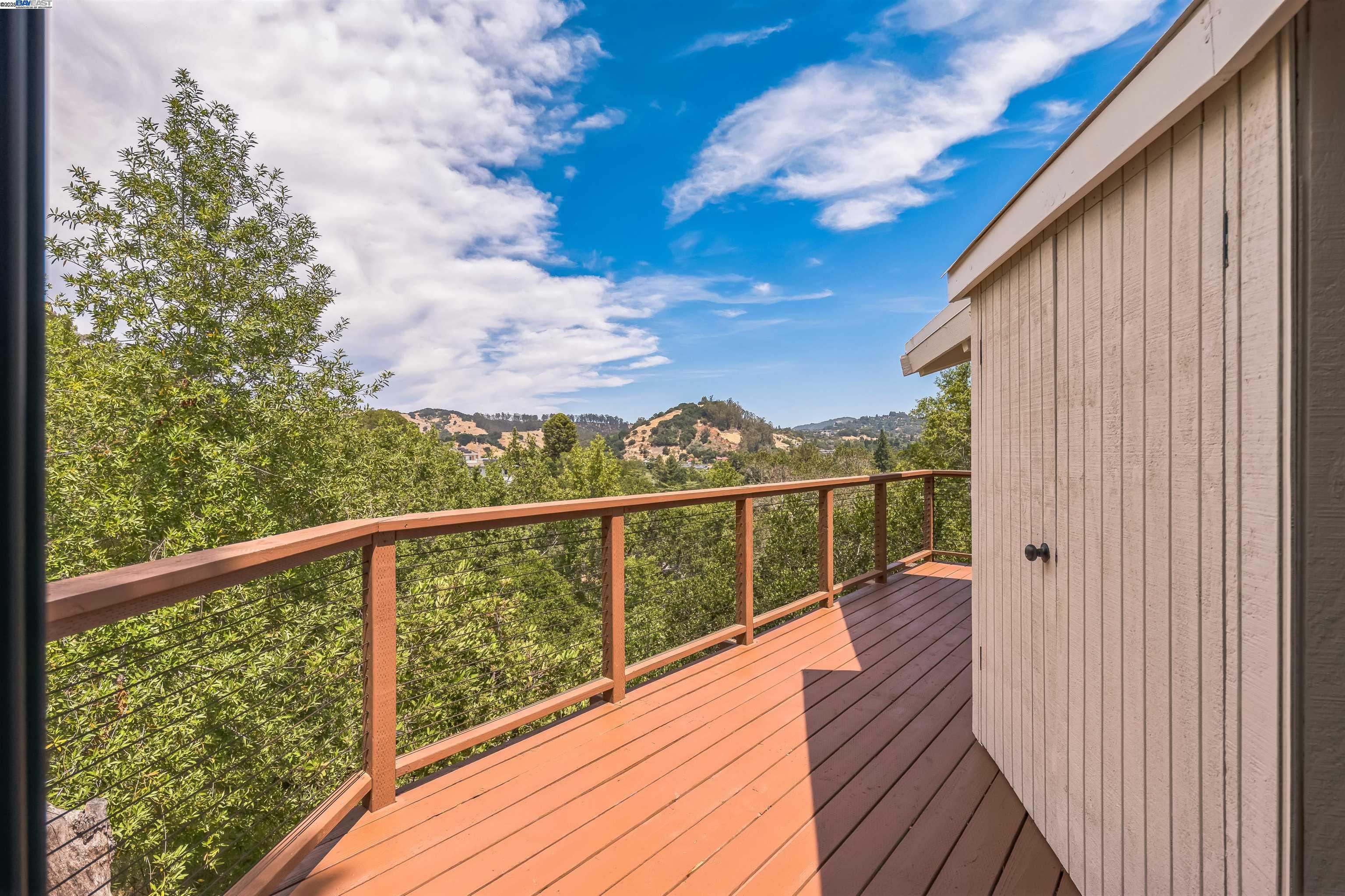 Detail Gallery Image 25 of 37 For 723 Redwood Rd, San Anselmo,  CA 94960 - 2 Beds | 1 Baths