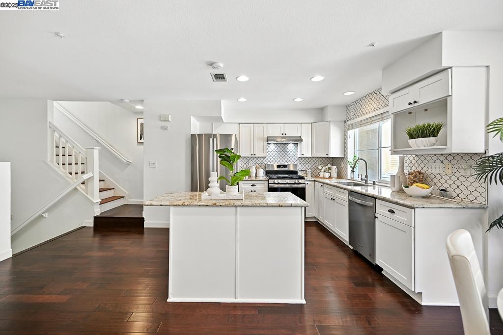 Photo #15: 41113521 Listing: Photo #15
