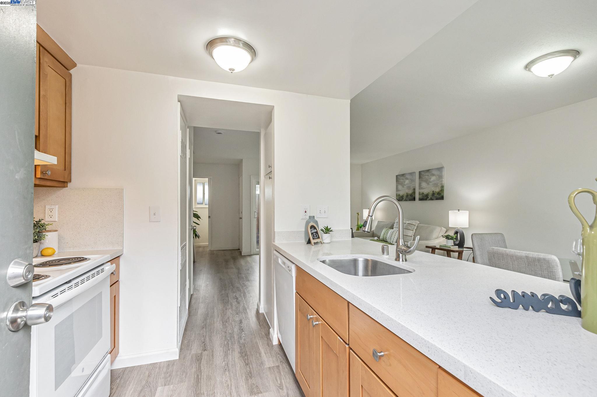 Photo #12: 41113527 Listing: Photo #12