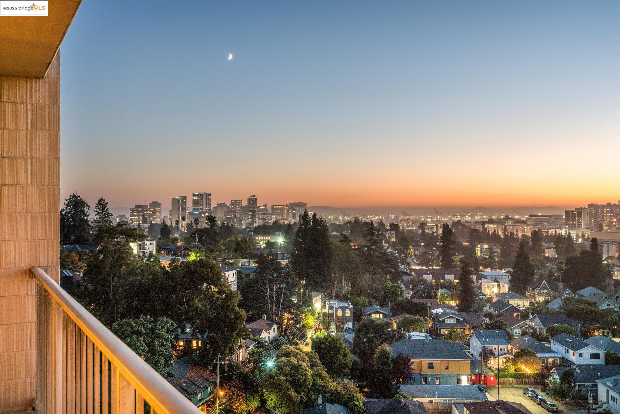 Browse active condo listings in KELTON COURT