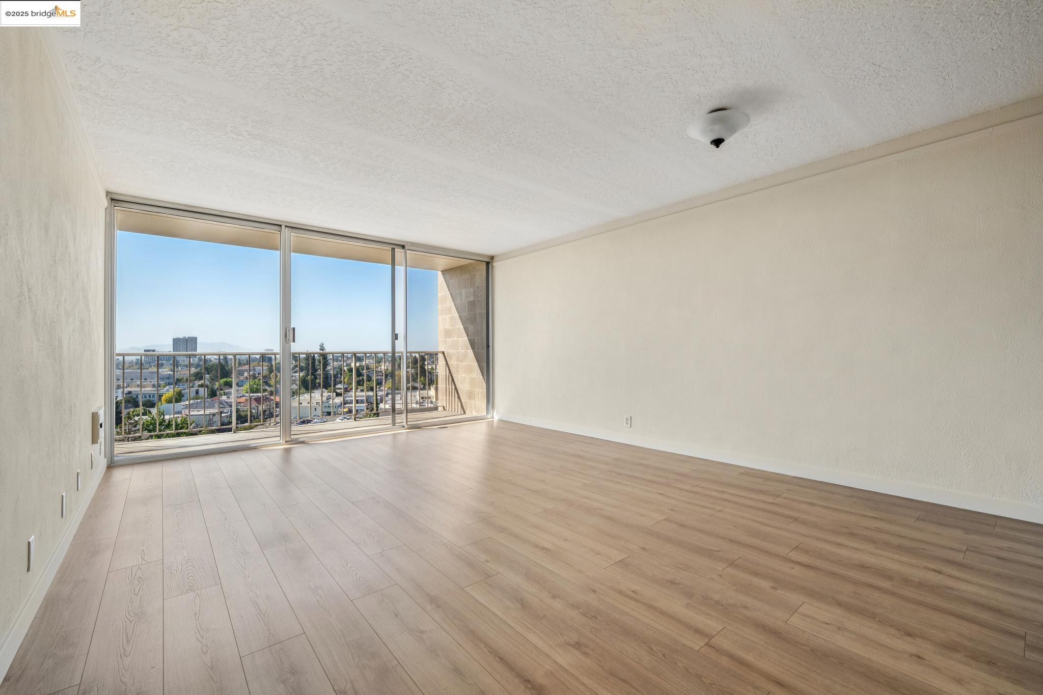 Photo #8: 41113529 Listing: Photo #8
