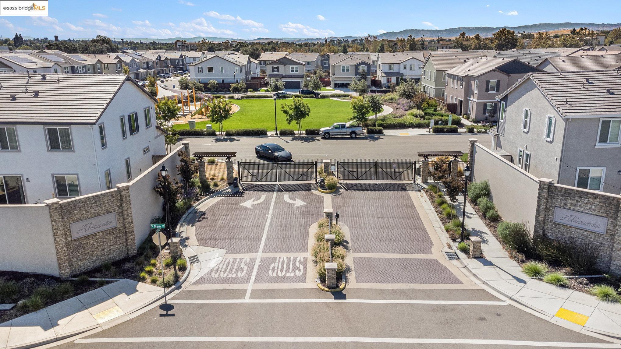 Detail Gallery Image 22 of 25 For 868 Diamante Way, Oakley,  CA 94561 - 3 Beds | 2/1 Baths