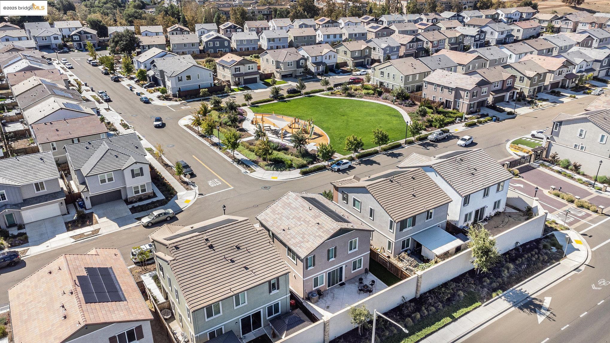 Detail Gallery Image 23 of 25 For 868 Diamante Way, Oakley,  CA 94561 - 3 Beds | 2/1 Baths