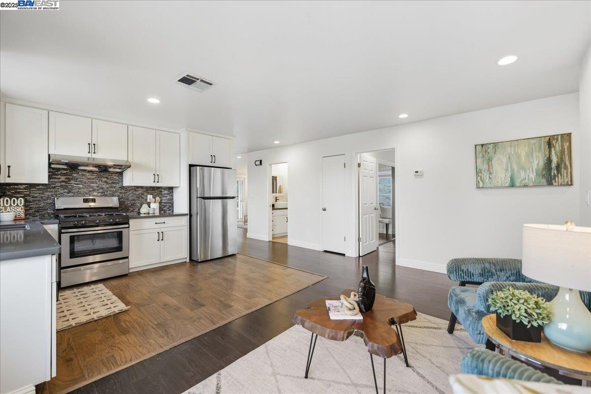 Detail Gallery Image 18 of 59 For 616 Aleta Pl, Pleasant Hill,  CA 94523 - – Beds | – Baths