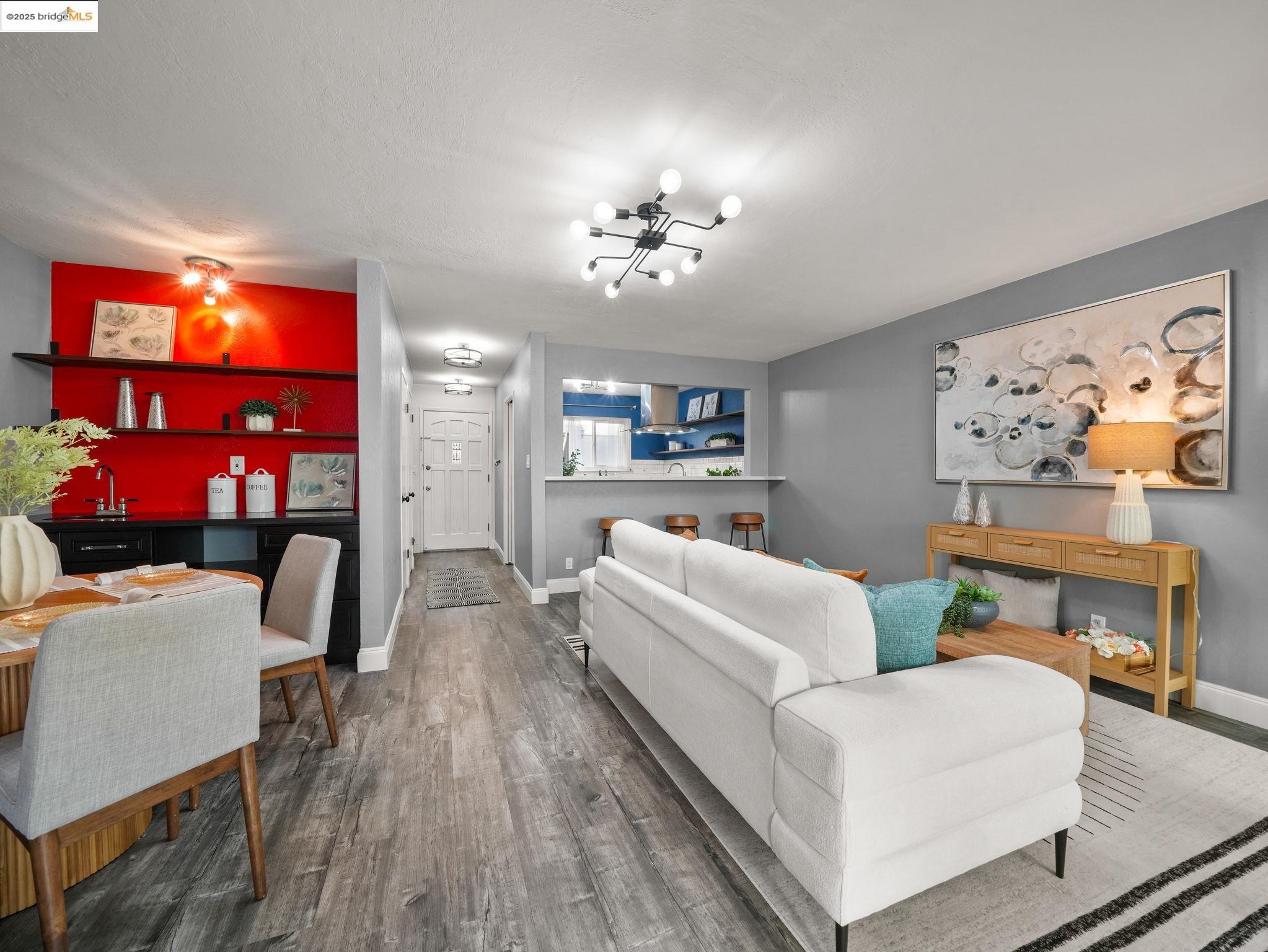 Detail Gallery Image 18 of 41 For 2106 Otis Dr #D,  Alameda,  CA 94501 - 2 Beds | 1/1 Baths