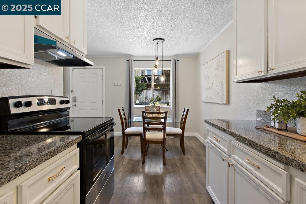 Photo #9: 41113567 Listing: Photo #9