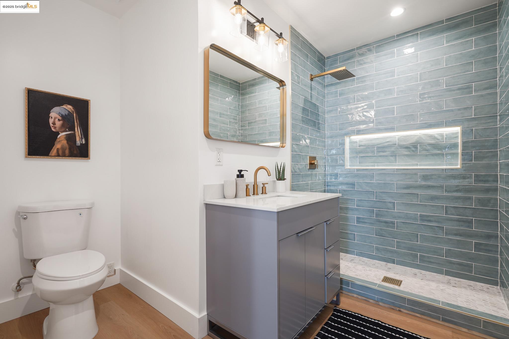 Detail Gallery Image 25 of 35 For 2839 Esmond Ave, Richmond,  CA 94804 - 4 Beds | 2 Baths