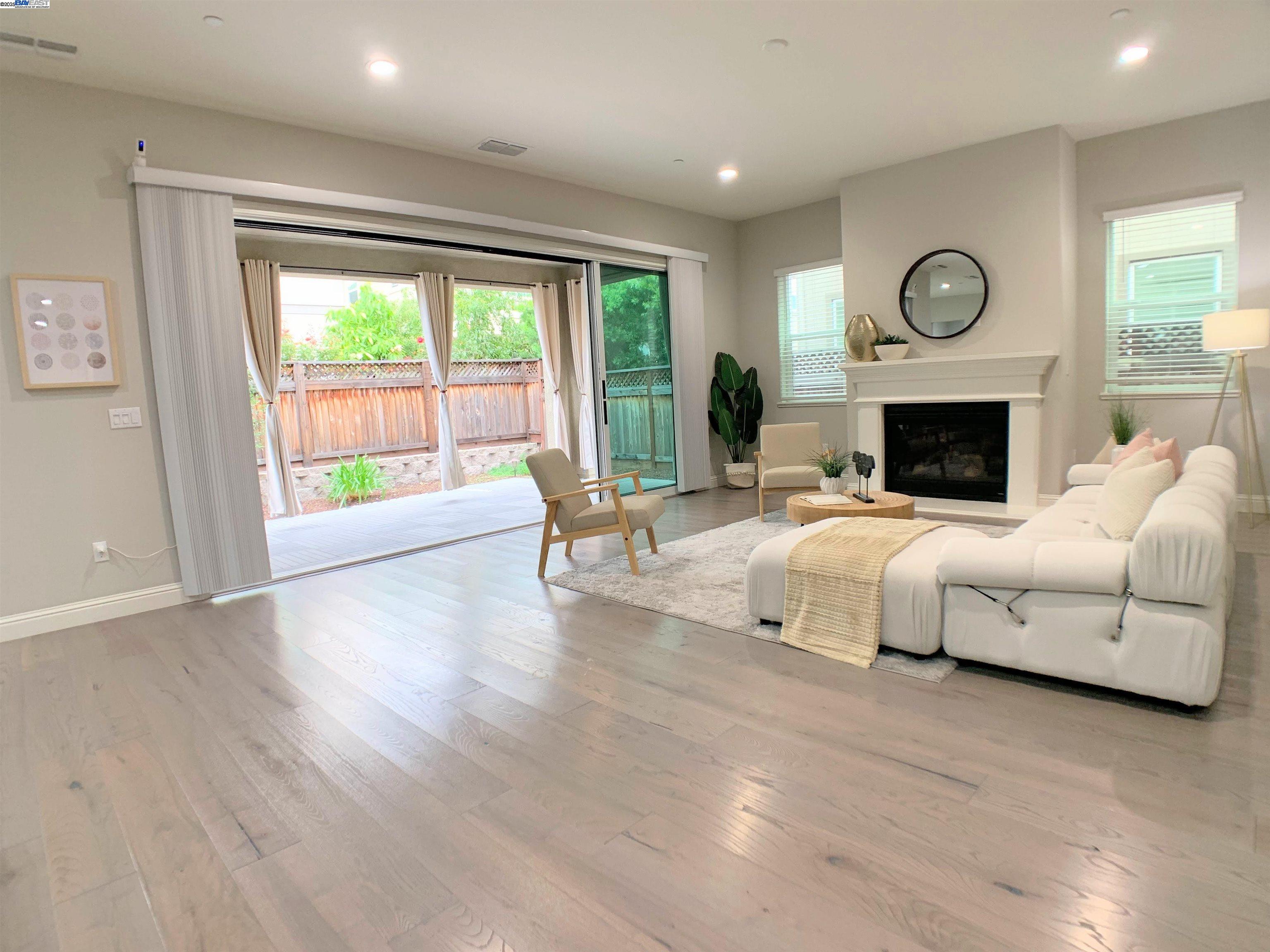 Detail Gallery Image 21 of 55 For 39438 Humpback Whale Rd, Newark,  CA 94560 - 4 Beds | 4/1 Baths